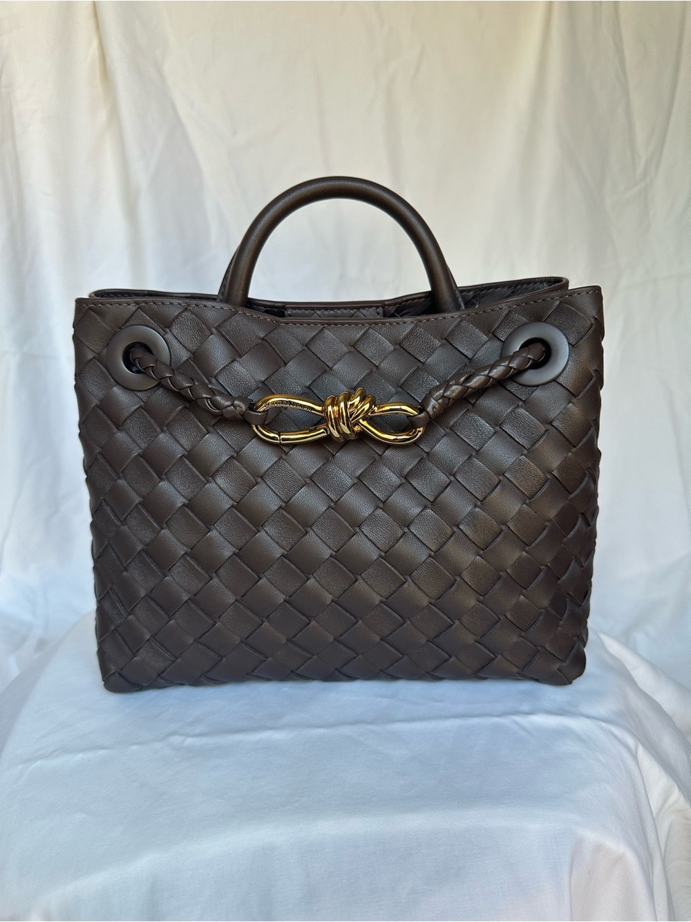 Bottega Veneta Small Andiamo in Fondant - Picture 2 of 14